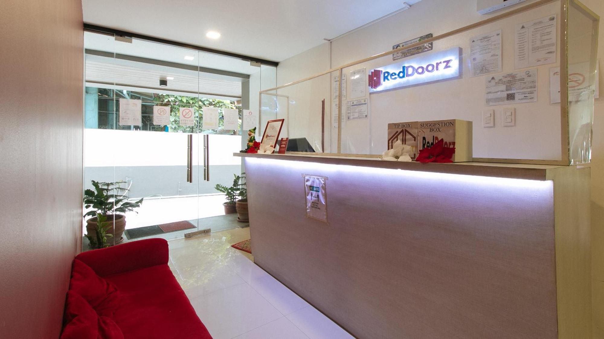Reddoorz Near Fernwoods Garden Quezon City Exteriér fotografie