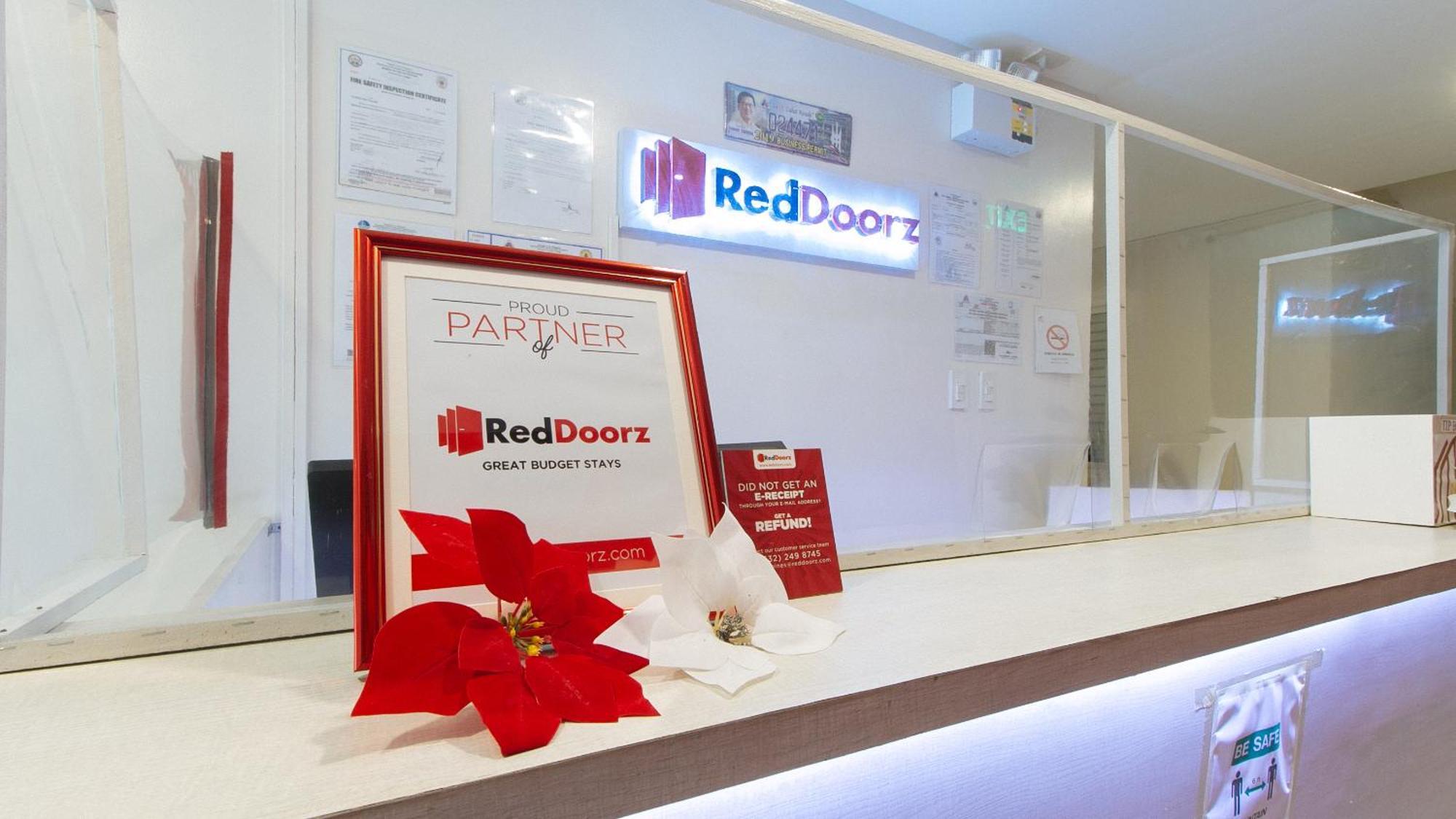 Reddoorz Near Fernwoods Garden Quezon City Exteriér fotografie