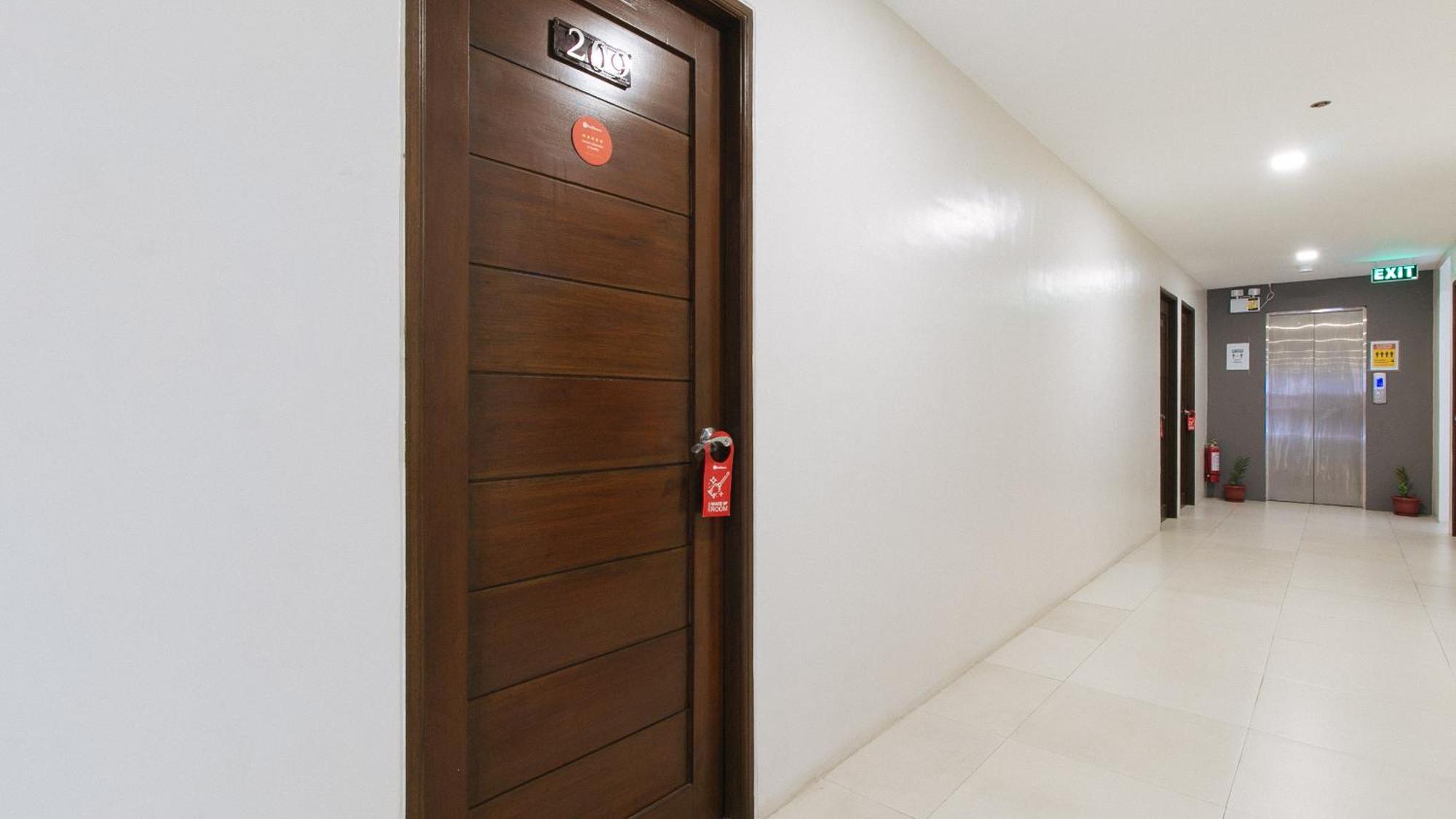 Reddoorz Near Fernwoods Garden Quezon City Exteriér fotografie